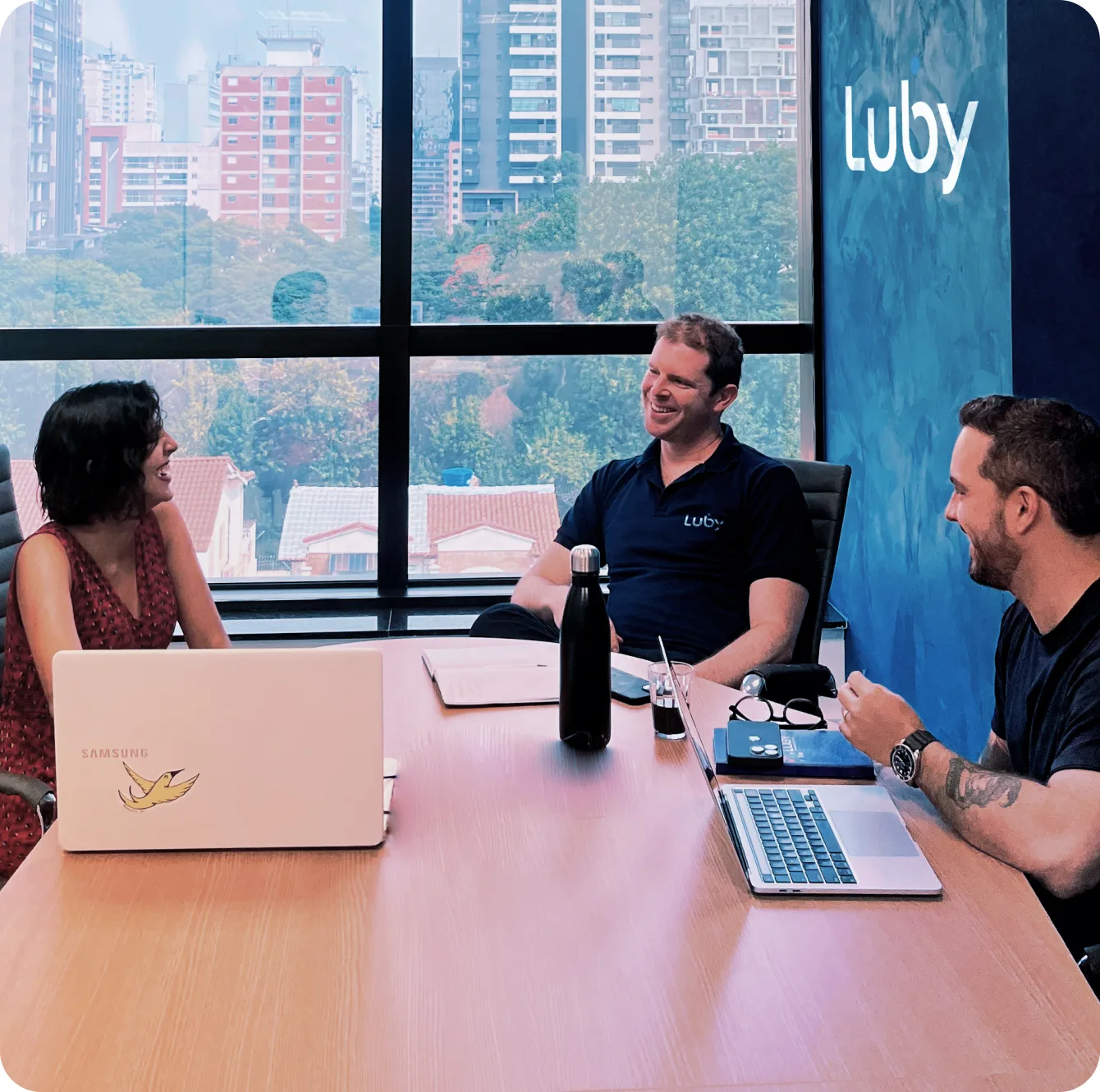 Time Luby no escritório